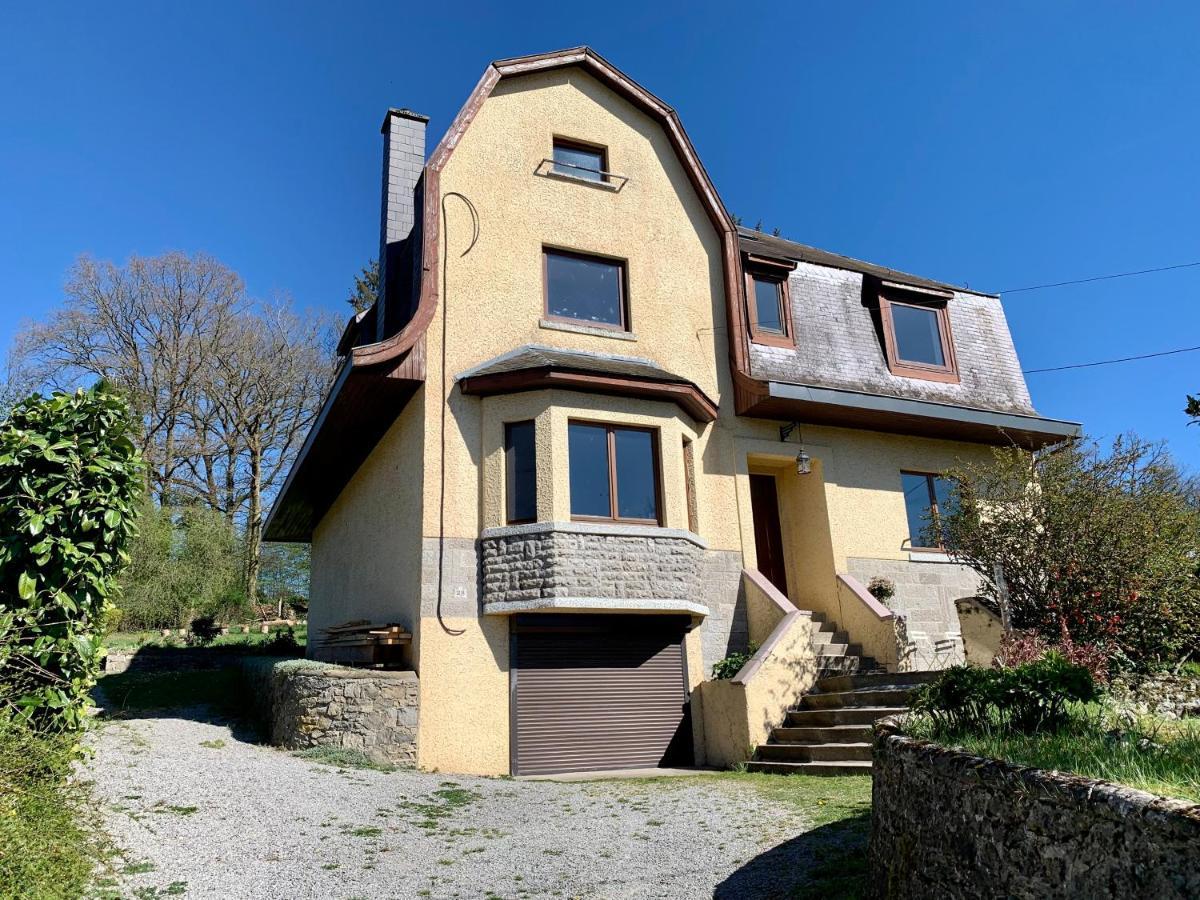 Gezellige villa met open haard en zonnige tuin. Doische Buitenkant foto