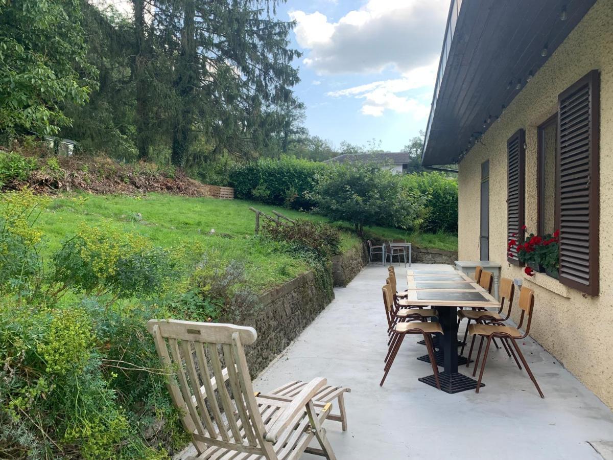 Gezellige villa met open haard en zonnige tuin. Doische Buitenkant foto